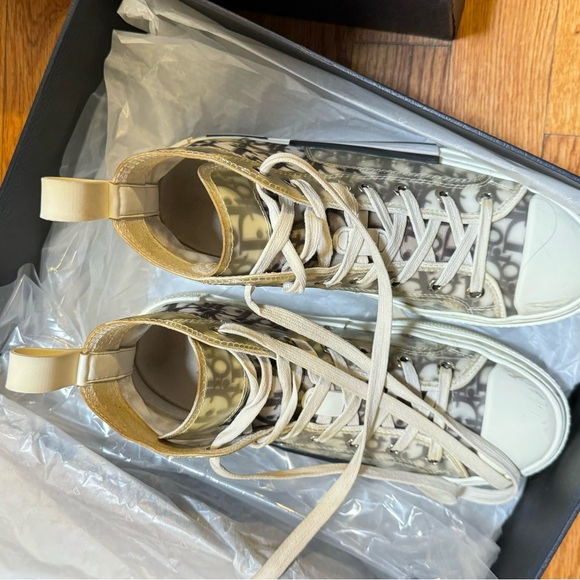 Dior White and Black High-Top Sneakers - Picture 6 of 8